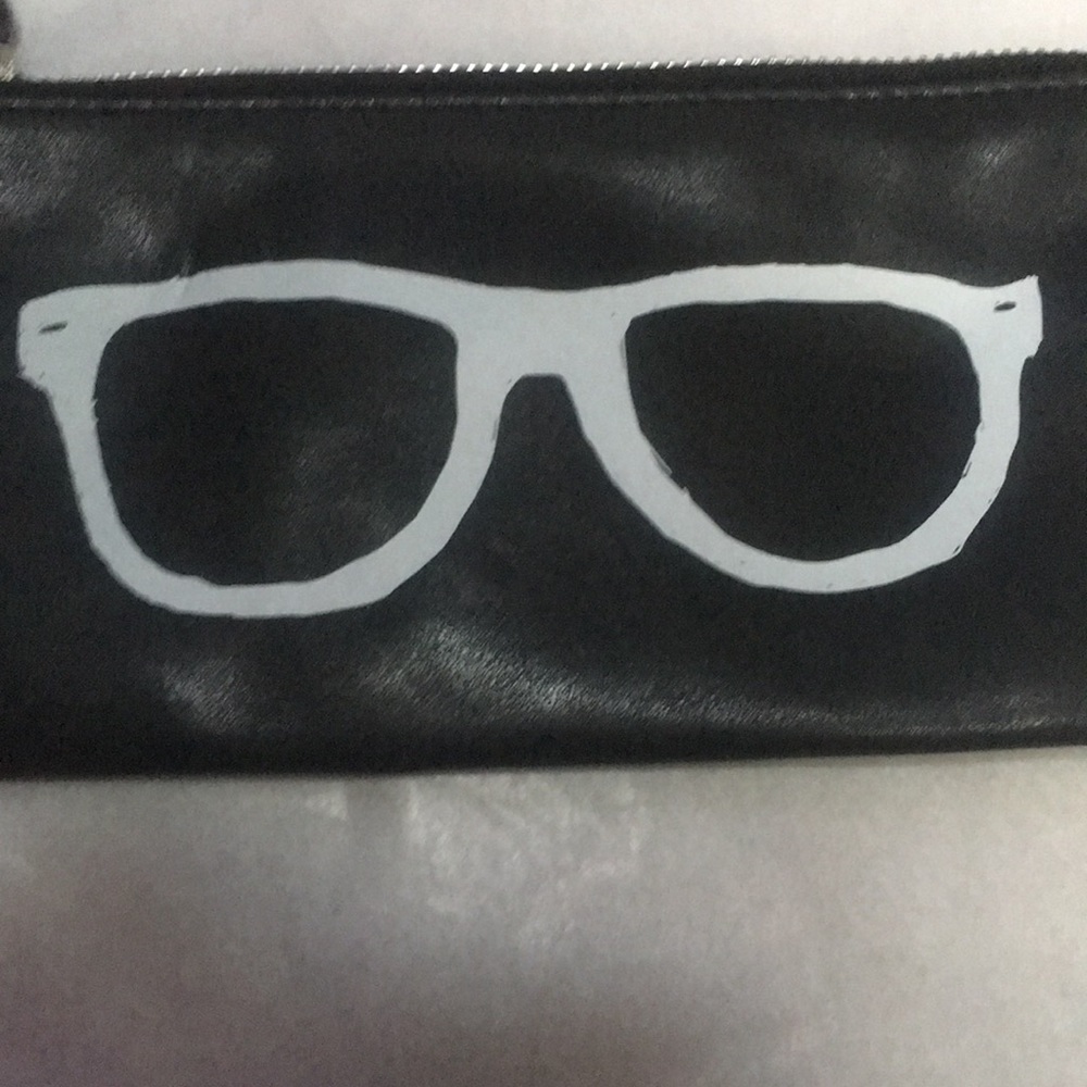 Wristlet - Picture 2 of 4